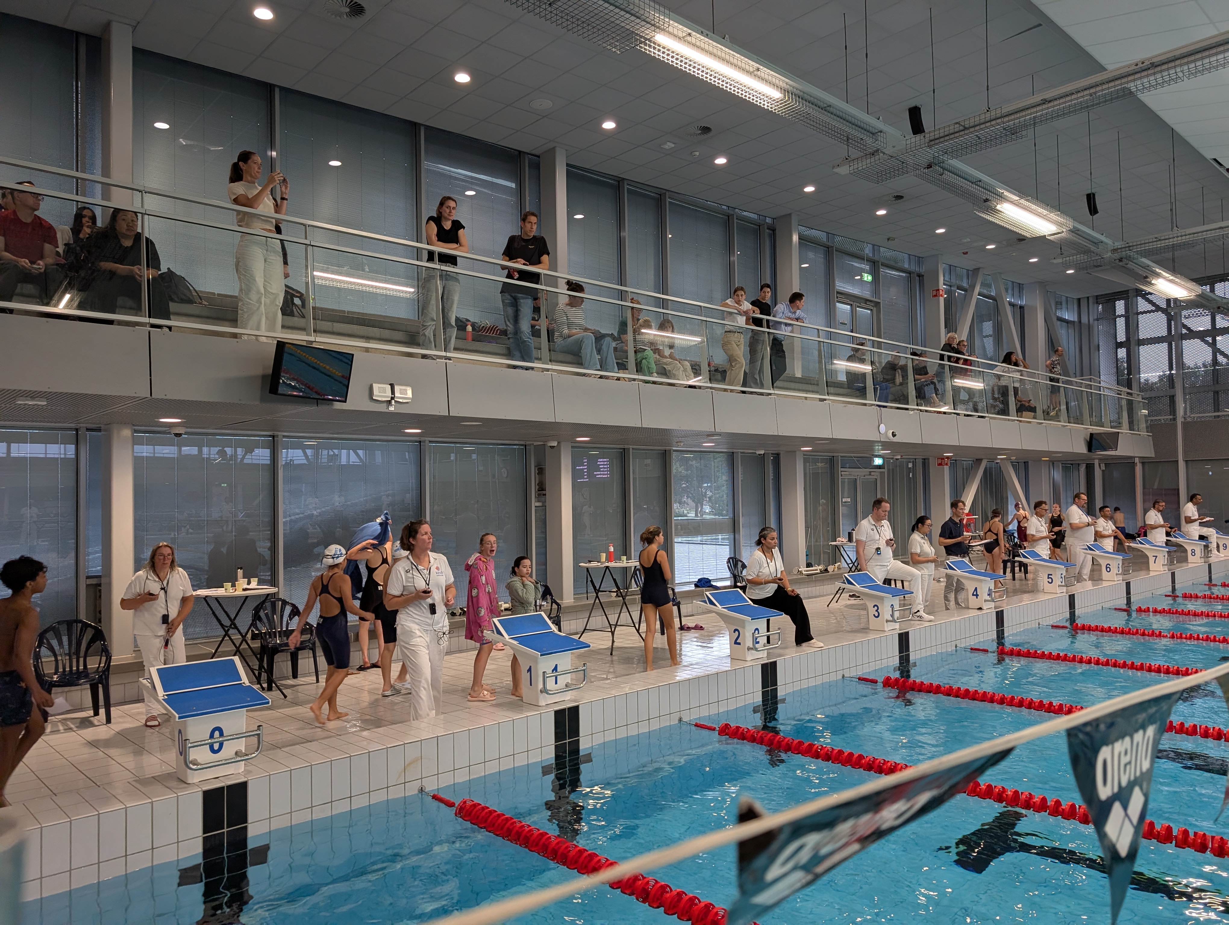 SwimWatch in gebruik tijdens een zwemwedstrijd